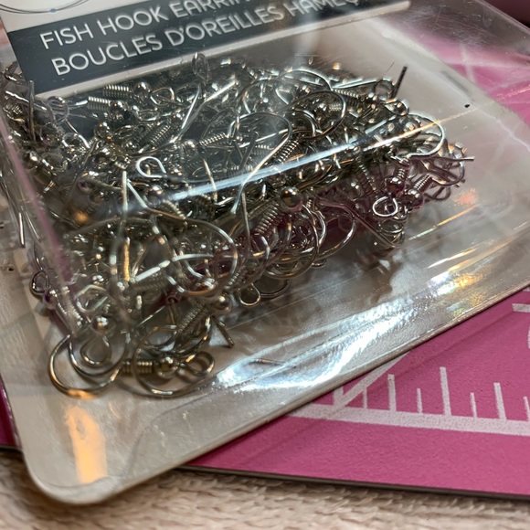 Short Orange Kitty Dangling Earrings - Picture 4 of 13